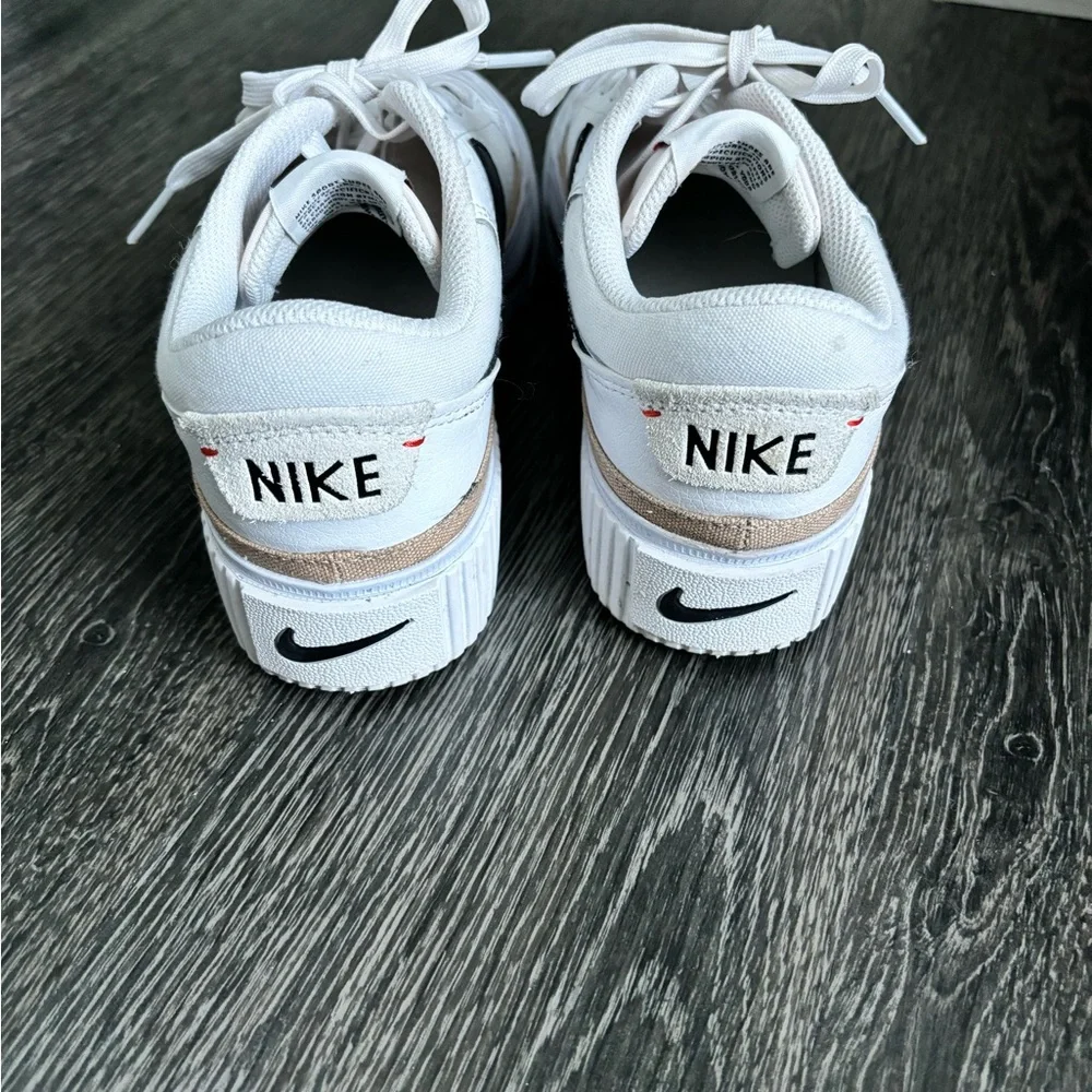 Nike women’s size 7 court legacy - Picture 3 of 3